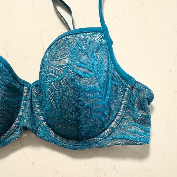 Third Love Feather Lace Demi bra 34C - Picture 3 of 7
